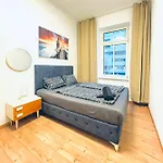 Amazing 4Br Shared Apartment 10 Minute Walk To Fac Platz