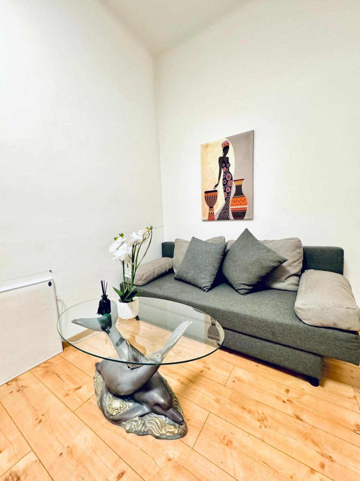 Amazing 4br Shared 10 Minute Walk To Fac Platz Wien