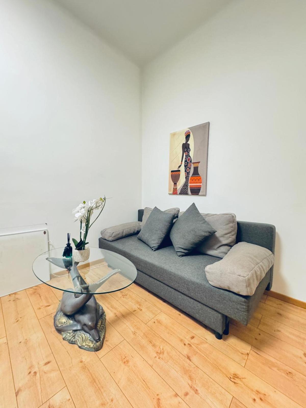 Amazing 4br Shared 10 Minute Walk To Fac Platz * Wien