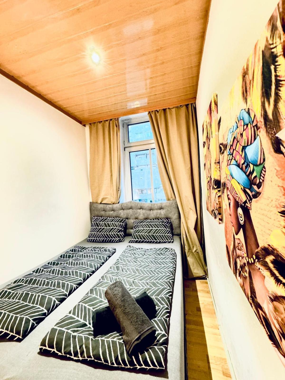 Amazing 4br Shared 10 Minute Walk To Fac Platz Apartment Wien