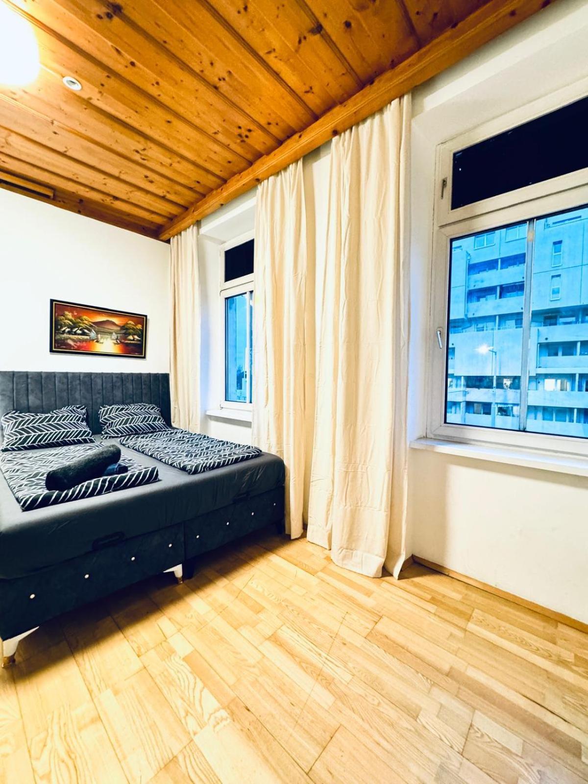 Amazing 4br Shared 10 Minute Walk To Fac Platz * Wien