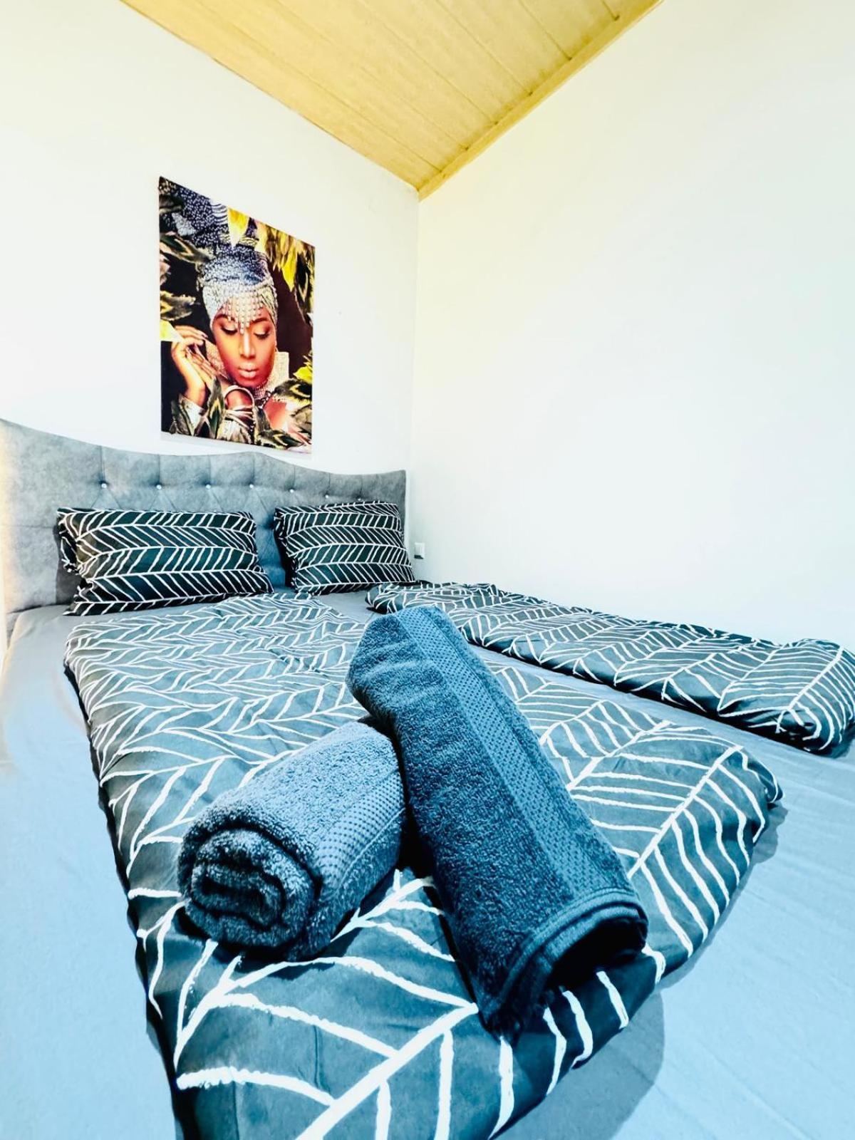 Amazing 4br Shared 10 Minute Walk To Fac Platz *