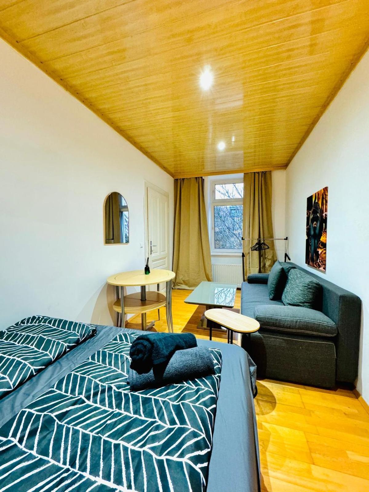 Amazing 4br Shared 10 Minute Walk To Fac Platz